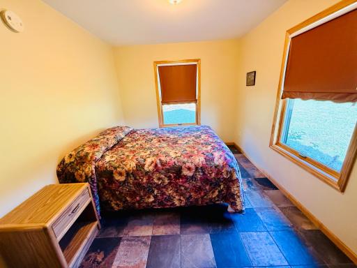 Guest house bedroom 2.JPG