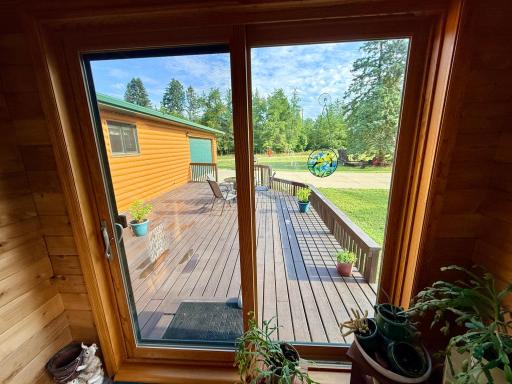 Sliding door to deck.jpg