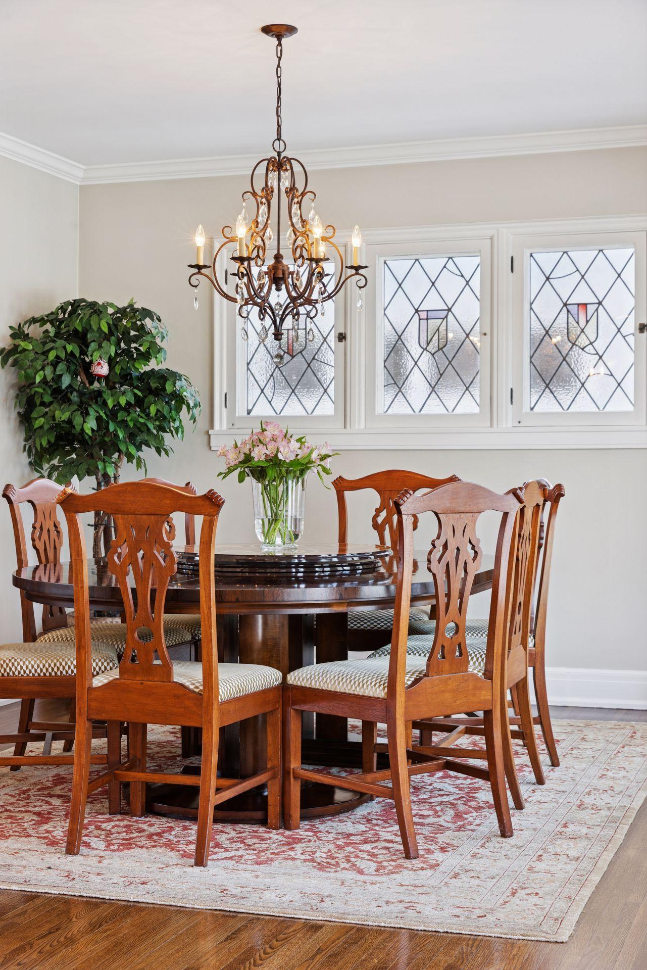 Perfectly suited for both intimate dinners and larger celebrations