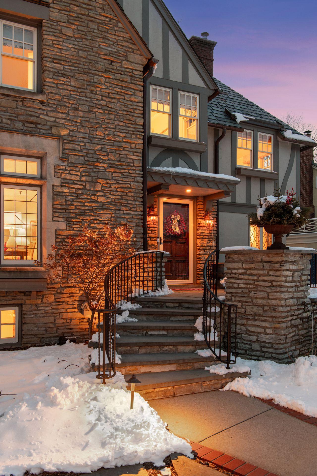 The perfect welcome home. Meticulously maintained