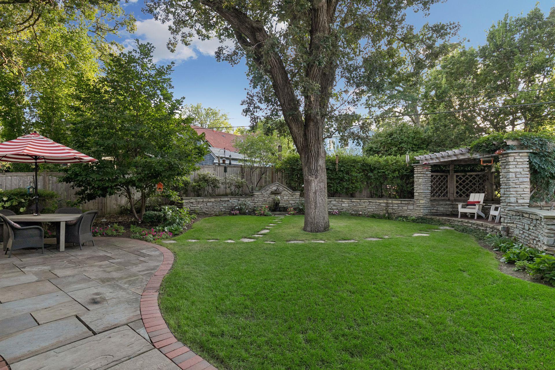 A peaceful outdoor retreat in the heart of the city.