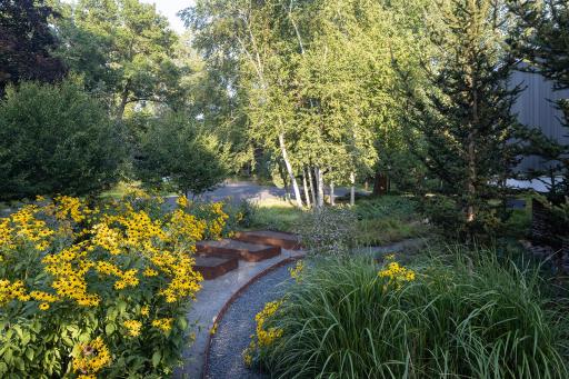 1520 Kaltern Lane, Golden Valley, MN 55416