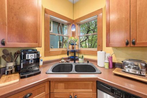699 Delaware Avenue, Saint Paul, MN 55107