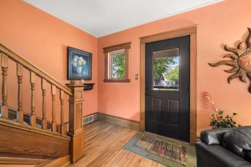 699 Delaware Avenue, Saint Paul, MN 55107