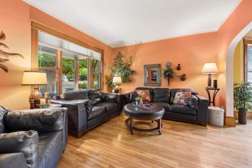 699 Delaware Avenue, Saint Paul, MN 55107