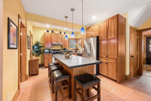 699 Delaware Avenue, Saint Paul, MN 55107