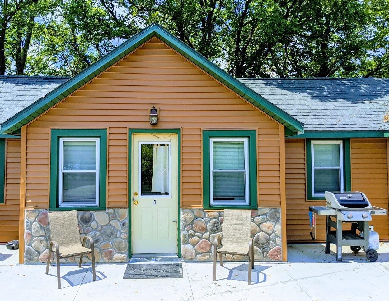 Cabin_Image_3.jpg