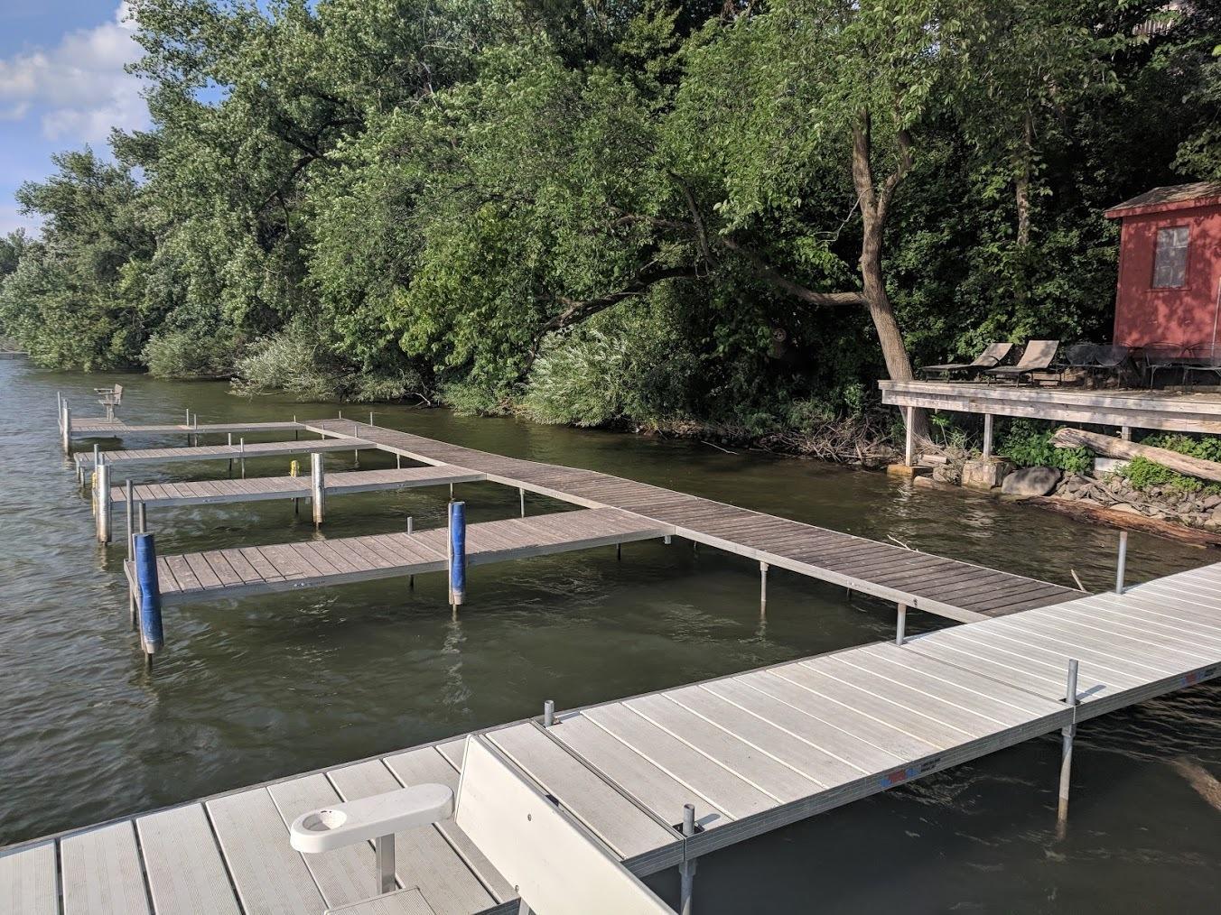 Cabin_Dock_Image_3.jpg