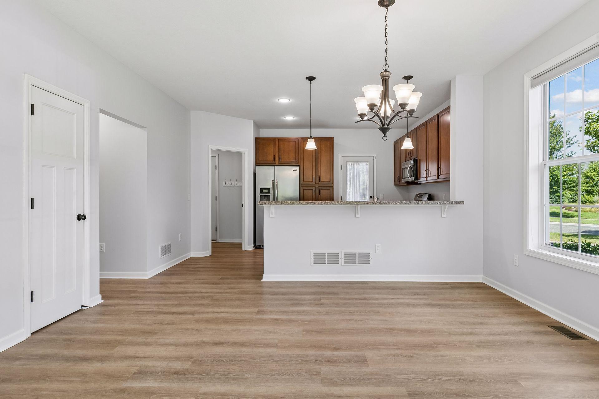 11443 Beechwood Lane (12).jpg