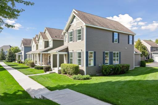 Welcome to Dancing Waters Detached Townhome Living at Beechwood.