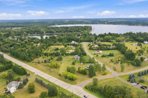 Ready for some fun on your boat at Coon Lake? With easy access to fishing and water fun, you will love this prime location!