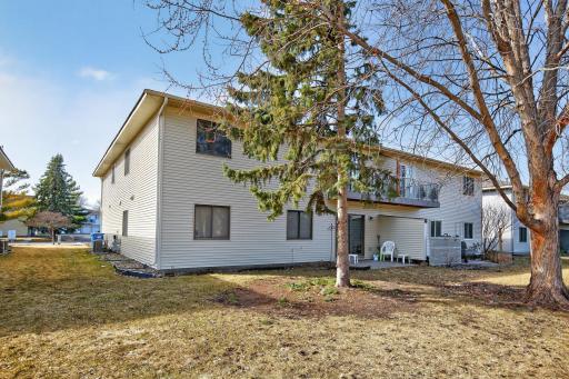 3306 Greenbrier Street, 3306D, Vadnais Heights, MN 55127