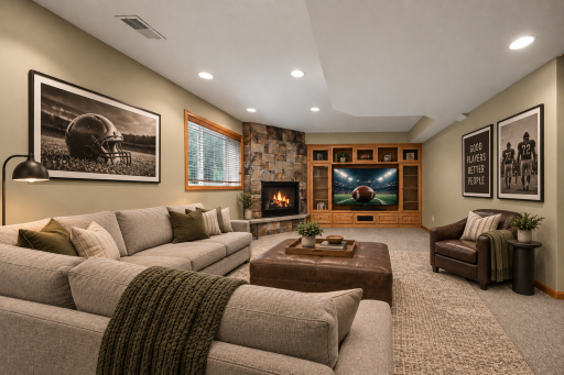 6034 Summit Curve S, Cottage Grove, MN 55016