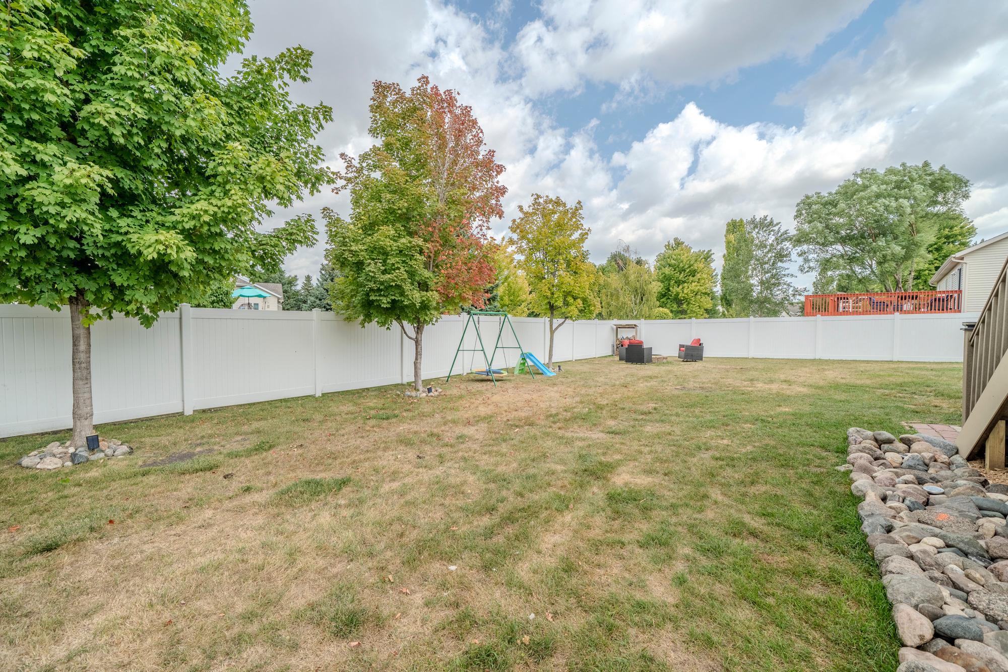 BRADLEY_MEDIA_LLC_2501-029.jpg