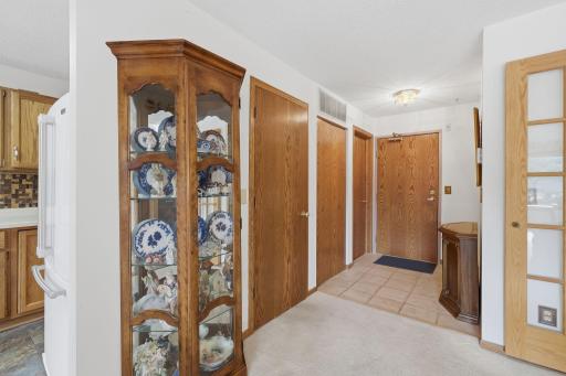 32 11th Avenue S, 216, Hopkins, MN 55343