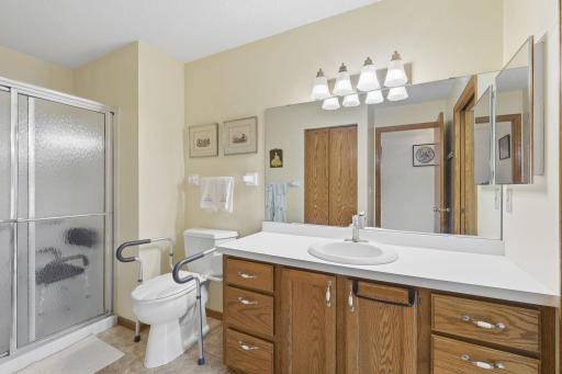 32 11th Avenue S, 216, Hopkins, MN 55343