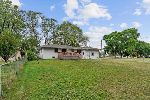 Look at this yard..it's so spacious. Fill it with gardens, a pool, area for sports or dogs or whatever you like..you won't run out of space!