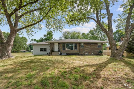 2754 Hamline