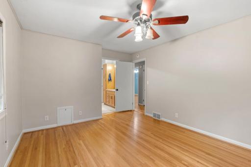 2401 Gettysburg Avenue S, Saint Louis Park, MN 55426