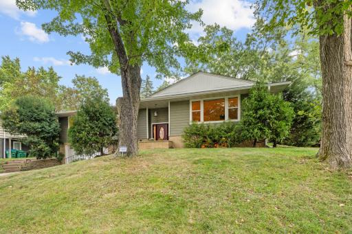 2401 Gettysburg Avenue S, Saint Louis Park, MN 55426
