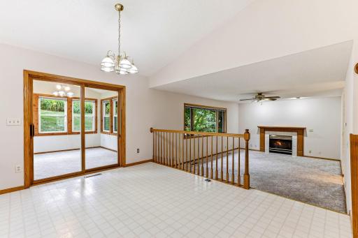4916 Helmo Avenue N, Oakdale, MN 55128