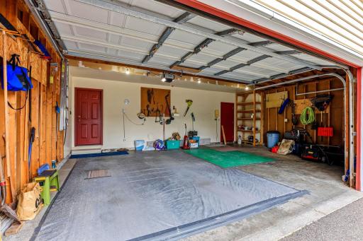 4916 Helmo Avenue N, Oakdale, MN 55128