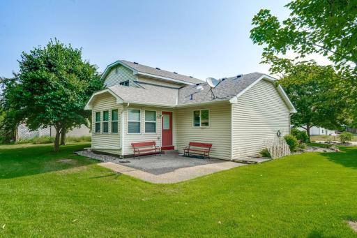 4916 Helmo Avenue N, Oakdale, MN 55128