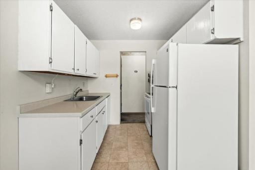 3421 Kent Street, 601, Shoreview, MN 55126