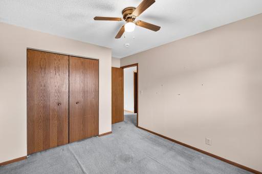 2715 10th Avenue E, North Saint Paul, MN 55109
