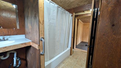 Full bath mobile