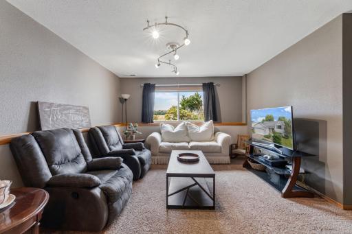 1162 Perigrine Dr SE Rochester MN (11).jpg
