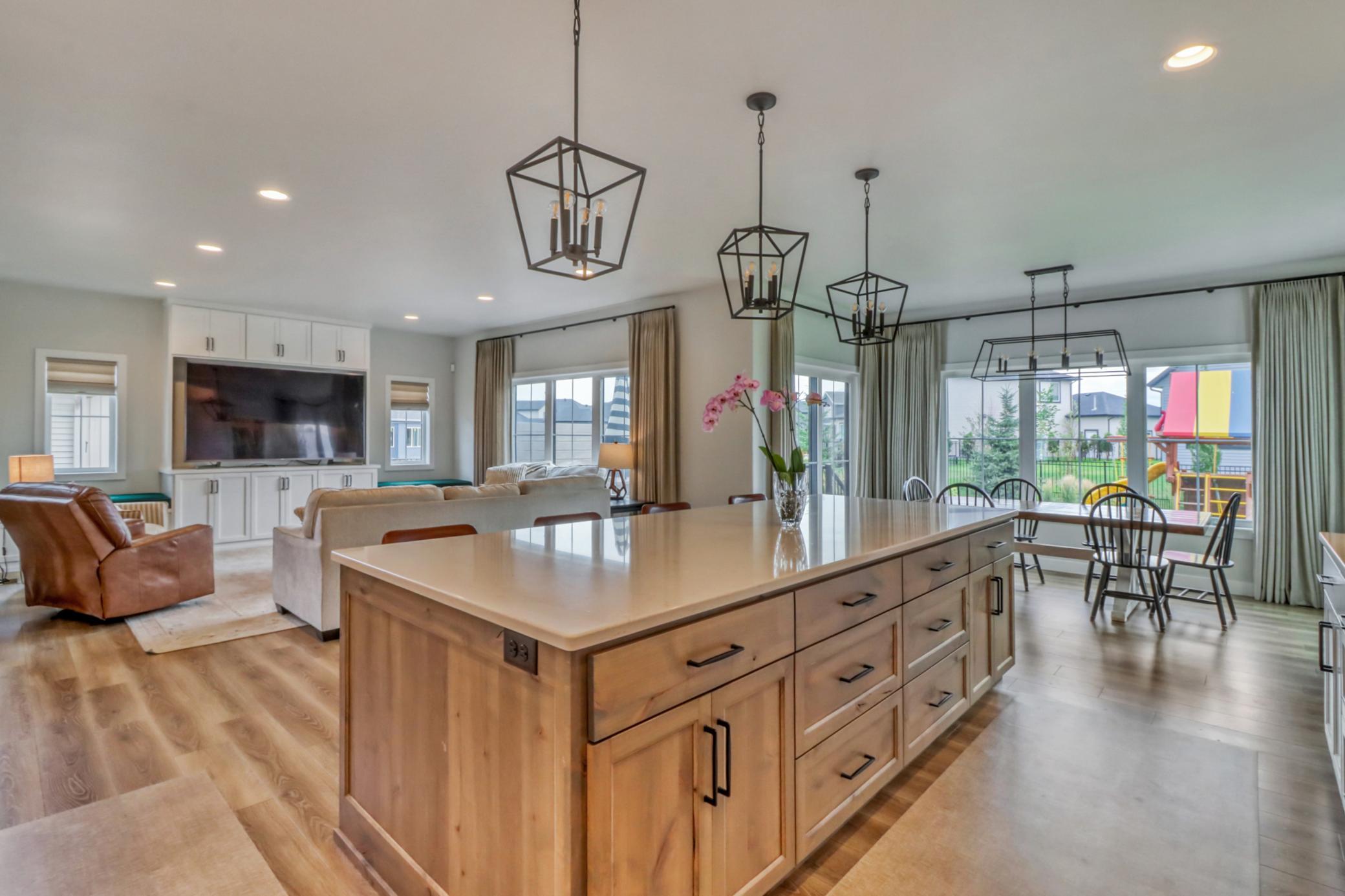 Kitchen1_3.jpg