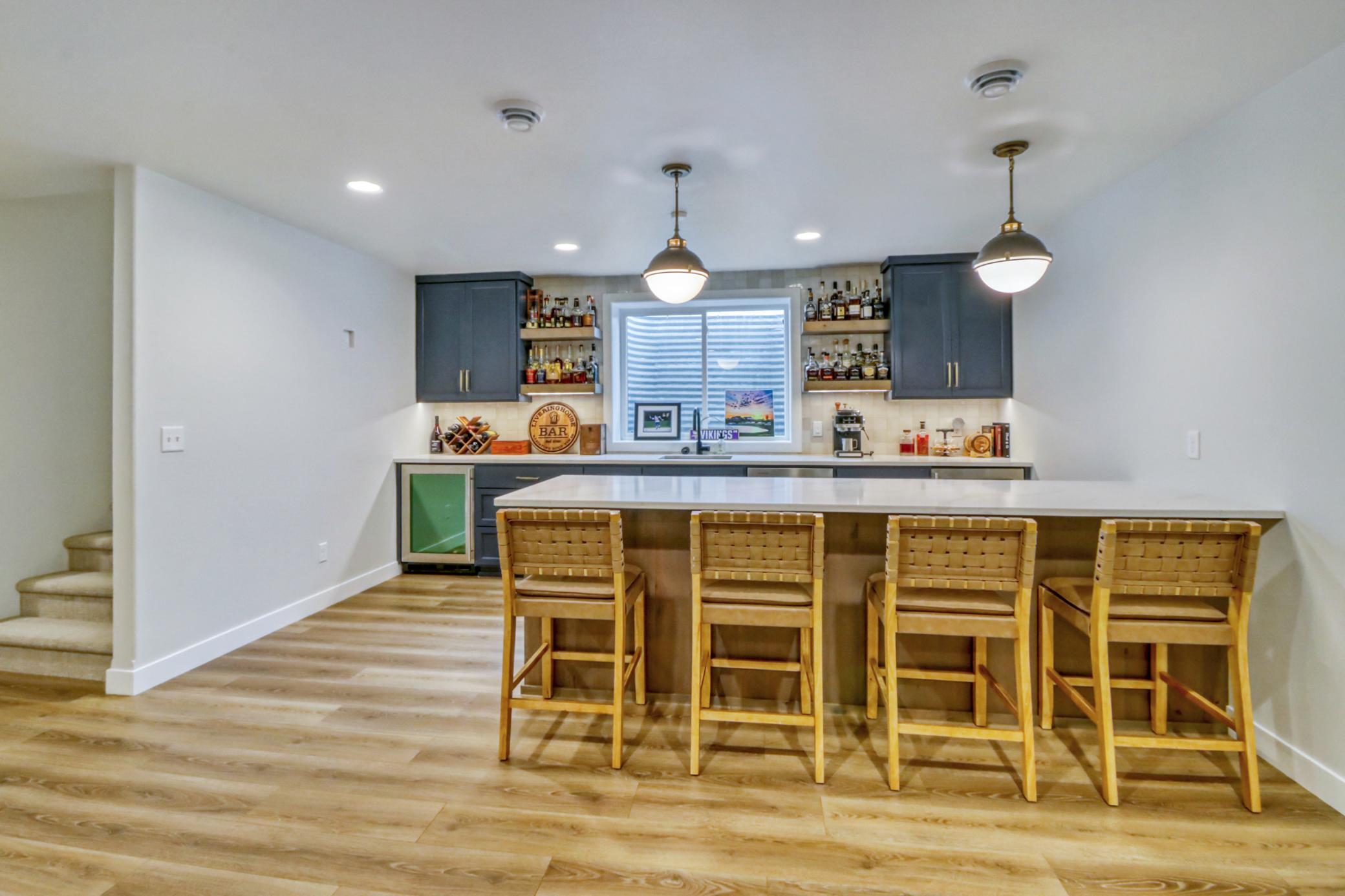 Basement Bar1_1.jpg