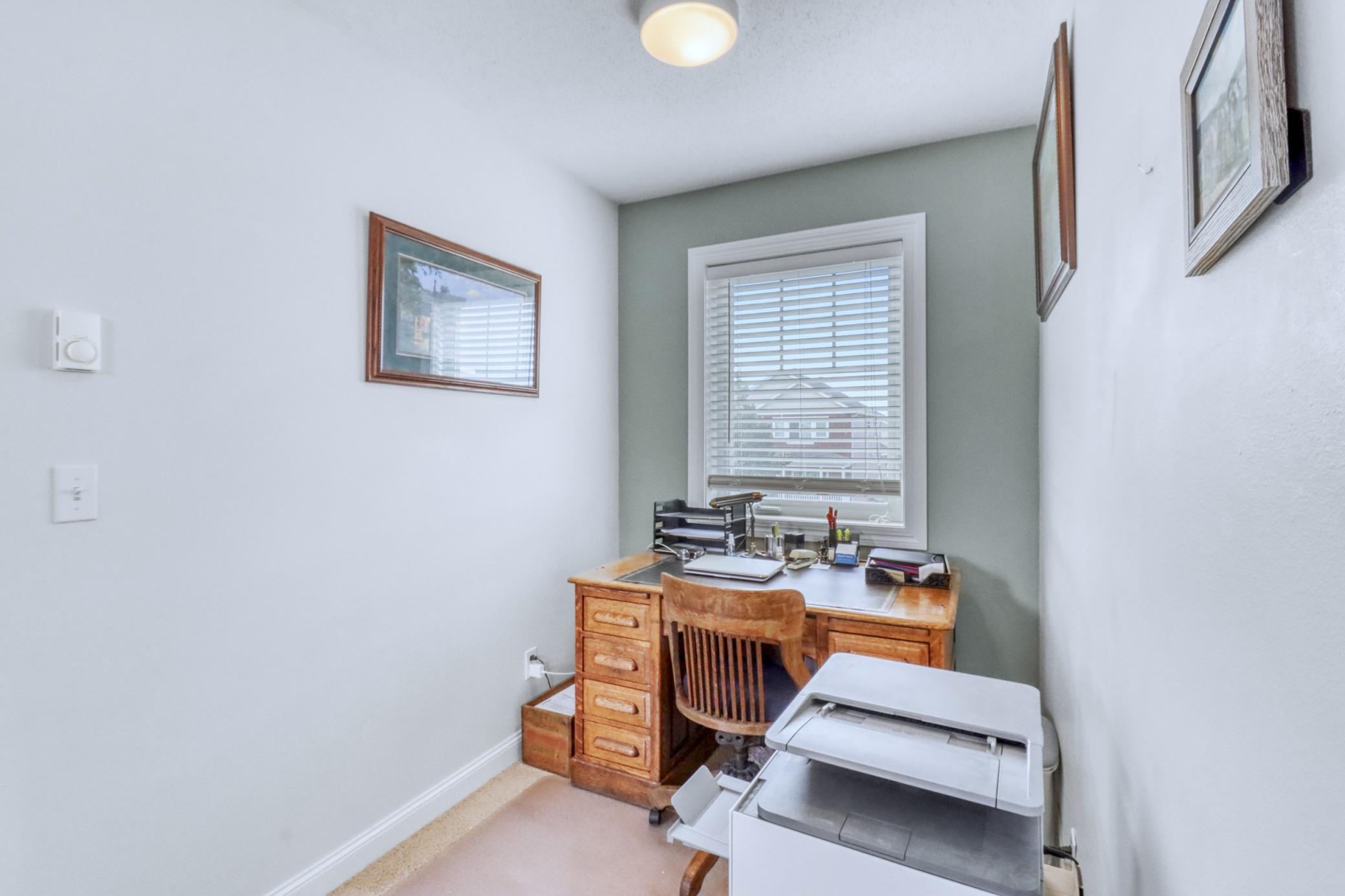 Upstairs1_6.JPG