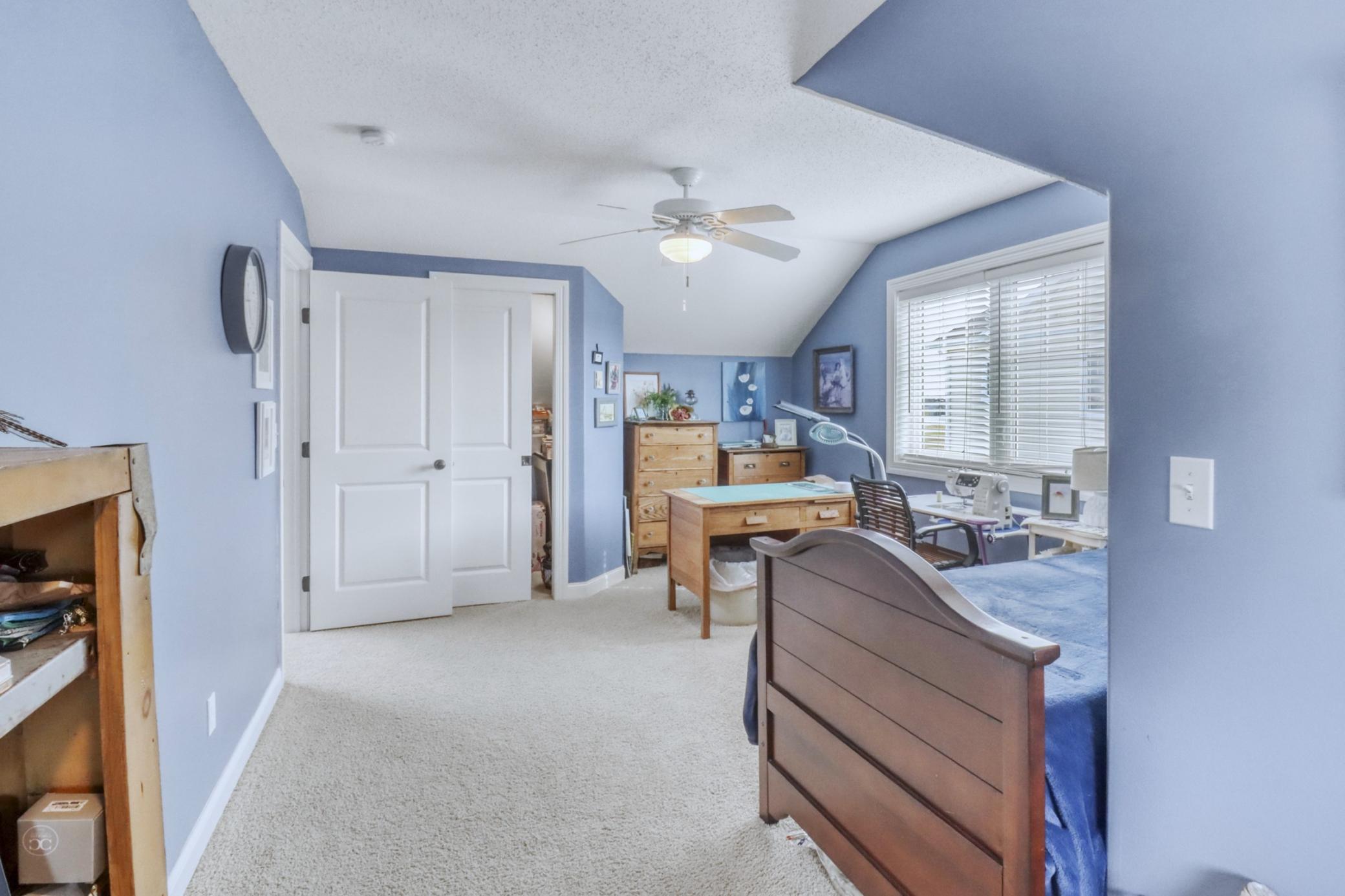 Upstairs Bedroom2_2.JPG