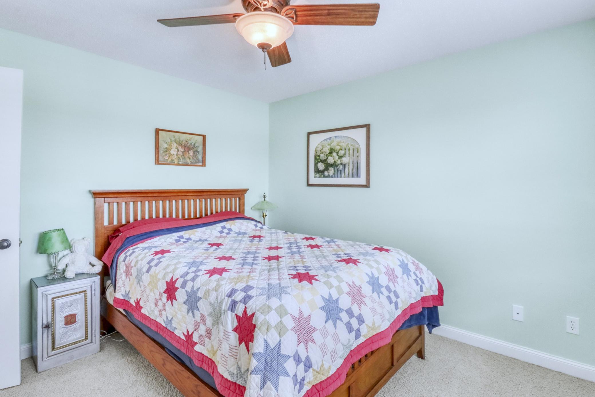 Upstairs Bedroom1_1.JPG