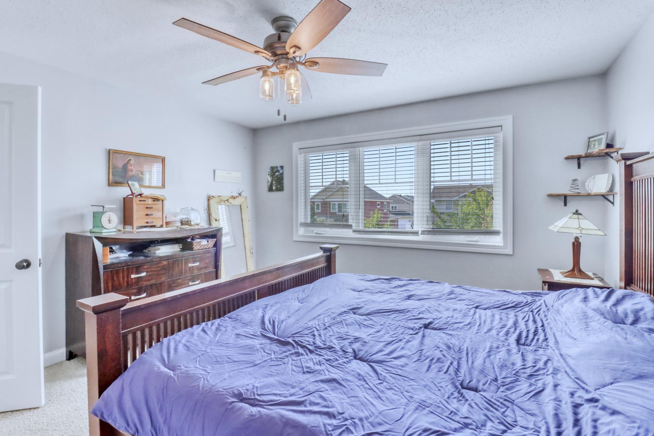 Primary Bedroom1_1.JPG