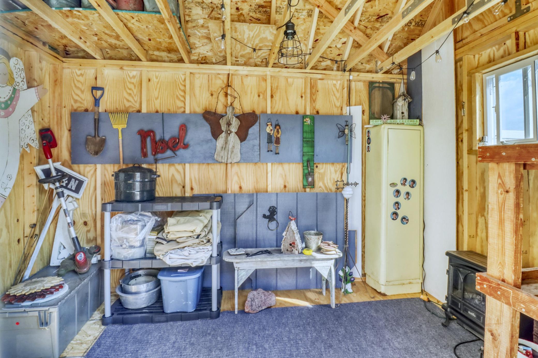Backyard_shed_interior1_1.JPG