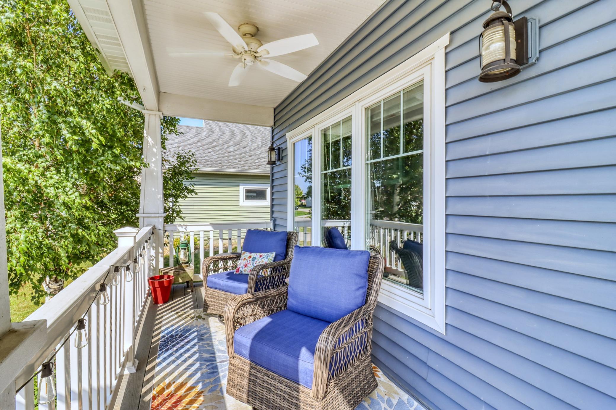 Front_Deck1_2.JPG