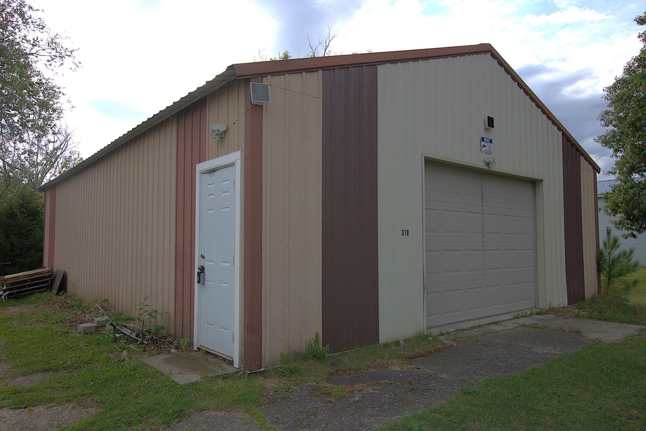 30x40 Finished & Insulated Garage On Two Buildable Lots