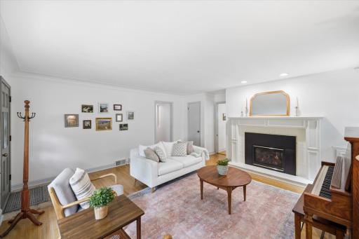 4504 Halifax Avenue N, Robbinsdale, MN 55422