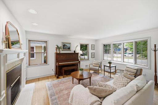 4504 Halifax Avenue N, Robbinsdale, MN 55422