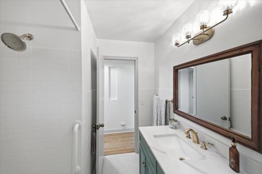 4504 Halifax Avenue N, Robbinsdale, MN 55422