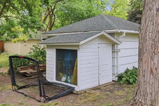 4504 Halifax Avenue N, Robbinsdale, MN 55422