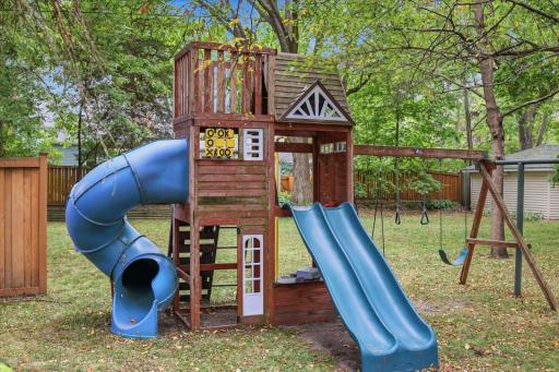4504 Halifax Avenue N, Robbinsdale, MN 55422
