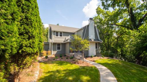 814 10th Avenue SW, Rochester, MN 55902