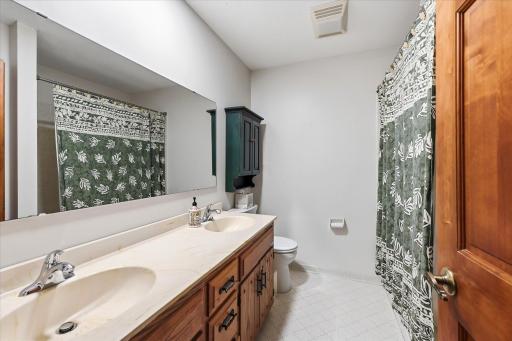 5665 Star Circle, Shorewood, MN 55331