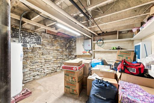 397 Thomas Avenue, Saint Paul, MN 55103
