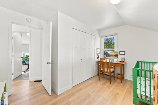 397 Thomas Avenue, Saint Paul, MN 55103