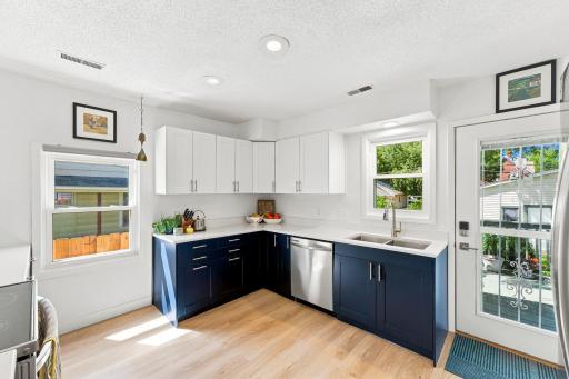 397 Thomas Avenue, Saint Paul, MN 55103